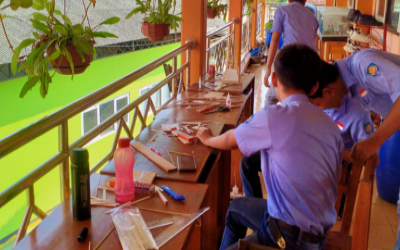 Membuat Maket Jembatan